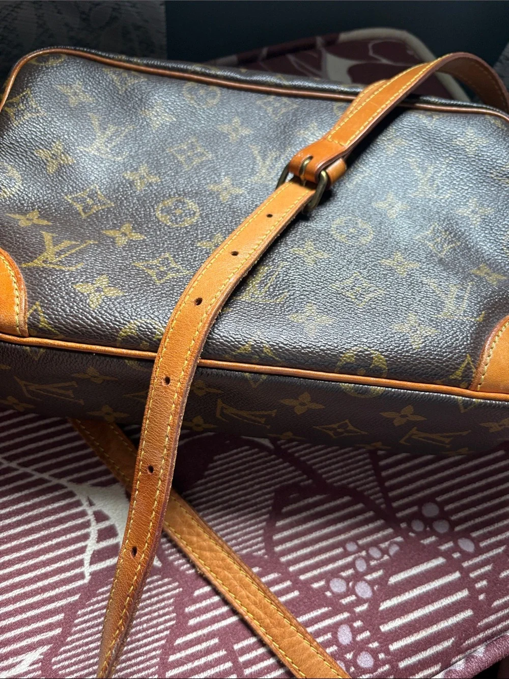 Louis Vuitton Monogram Canvas Messenger Bag in Brown & Tan
